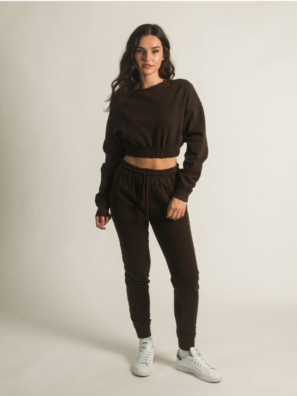 💙 Harlow - Cropped Sweatshirt in Deep Chocolate Brown - SZ L - Picture 3 of 8